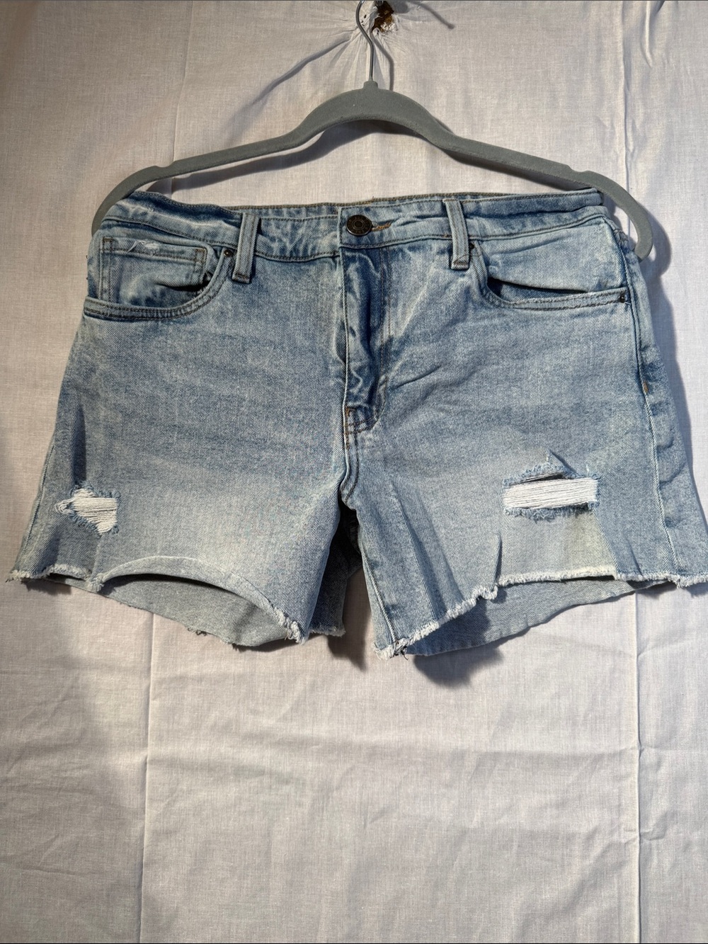 Kut from the Kloth Jane Light Blue Distressed Denim Cutoff Shorts Size 6